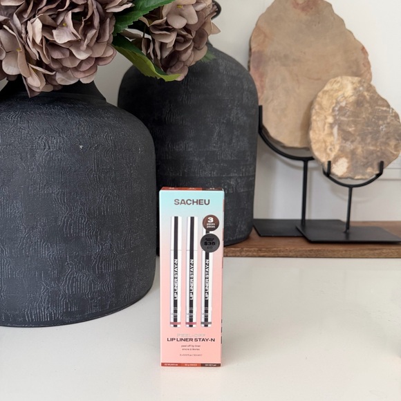 Other - Sacheu peel off lip liner stay 3 pack